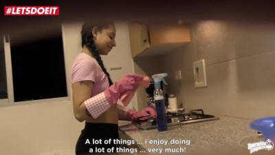 Colombian Maid's Wet and Wild Cleaning Adventure - LETSDOEIT