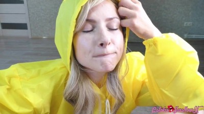 Naughty Girlfriend Gags on Huge Cock and Swallows Cum After Stroll