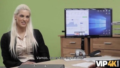 Blanca Desesperada: Soplando por Dinero Rápido