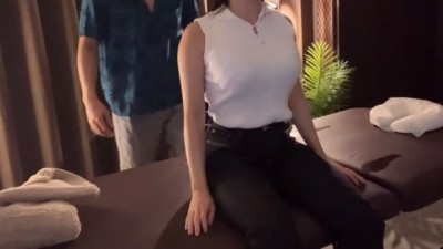 Steamy Japanese Teen Gets Slick Oil Massage and Sexy Surprise (+18)