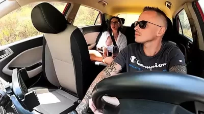 Streamer Caught in Spicy Taxi Ride Without Realizing the DVR