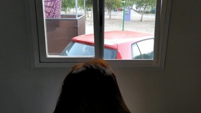 HE FUCKS ME IN FRONT OF THE WINDOW IN A NUDIST CAMPING WHILE THE NEIGHBORS LISTEN AND LOOK