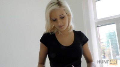 HUNT4K. Modest Lassie Strips, gives Blowjob, and Gets Nailed for Cash