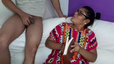 I prndude surprise my stepmother and put my cock in her mouth
