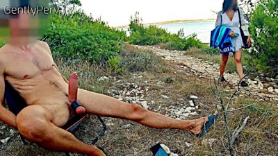 GENTLYPERV MEETS A PERVY GIRL ON squirt prolapse A BEACH