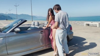 Skinny bitch gave herself to a rich bbw cosplay porn guy on the coast for a cabriolet
