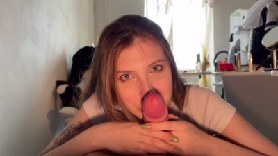 Stepsister's Naughty Secret: Can't Resist Temptation