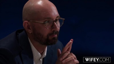 Steamy Threesome: Fit Hotwife Gets Filled with Huge Creampie