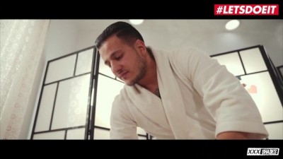 Indulgent Massage Turns Into a Heated Fuck Session