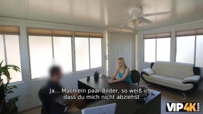 Kredite fürs Ficken: Blondine liebt es, beim Sex alles zu geben!